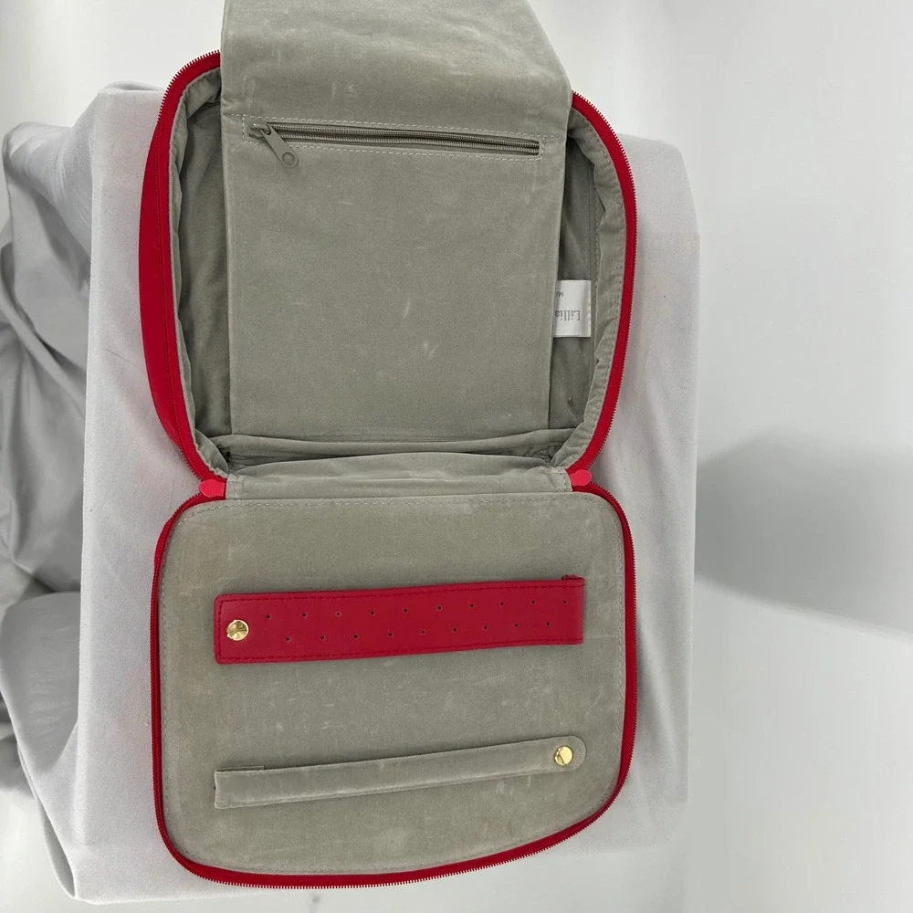 Lillian Vernon Red Travel Jewelry Organizer Case Bag Storage Zipper Pouch‎